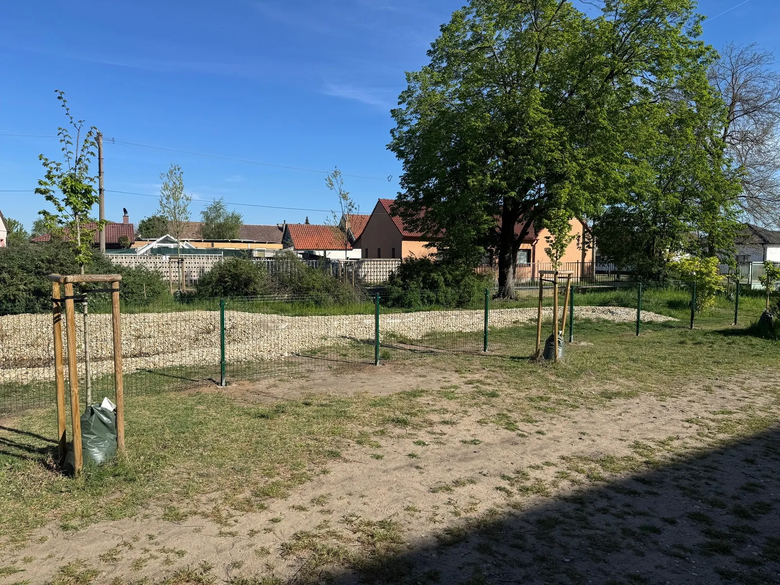 Osadenie modulárneho plotu Jakubov